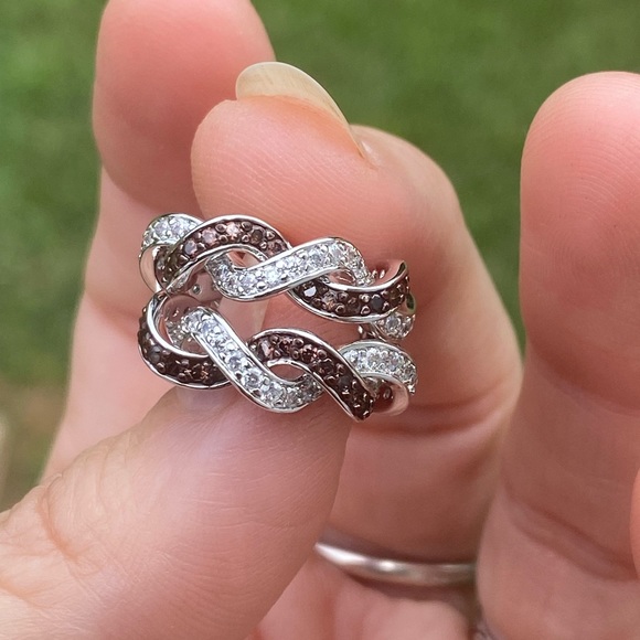 Danbury Mint .925 Sterling Silver Twist earrings w/ mocha & clear diamonds - Picture 11 of 16